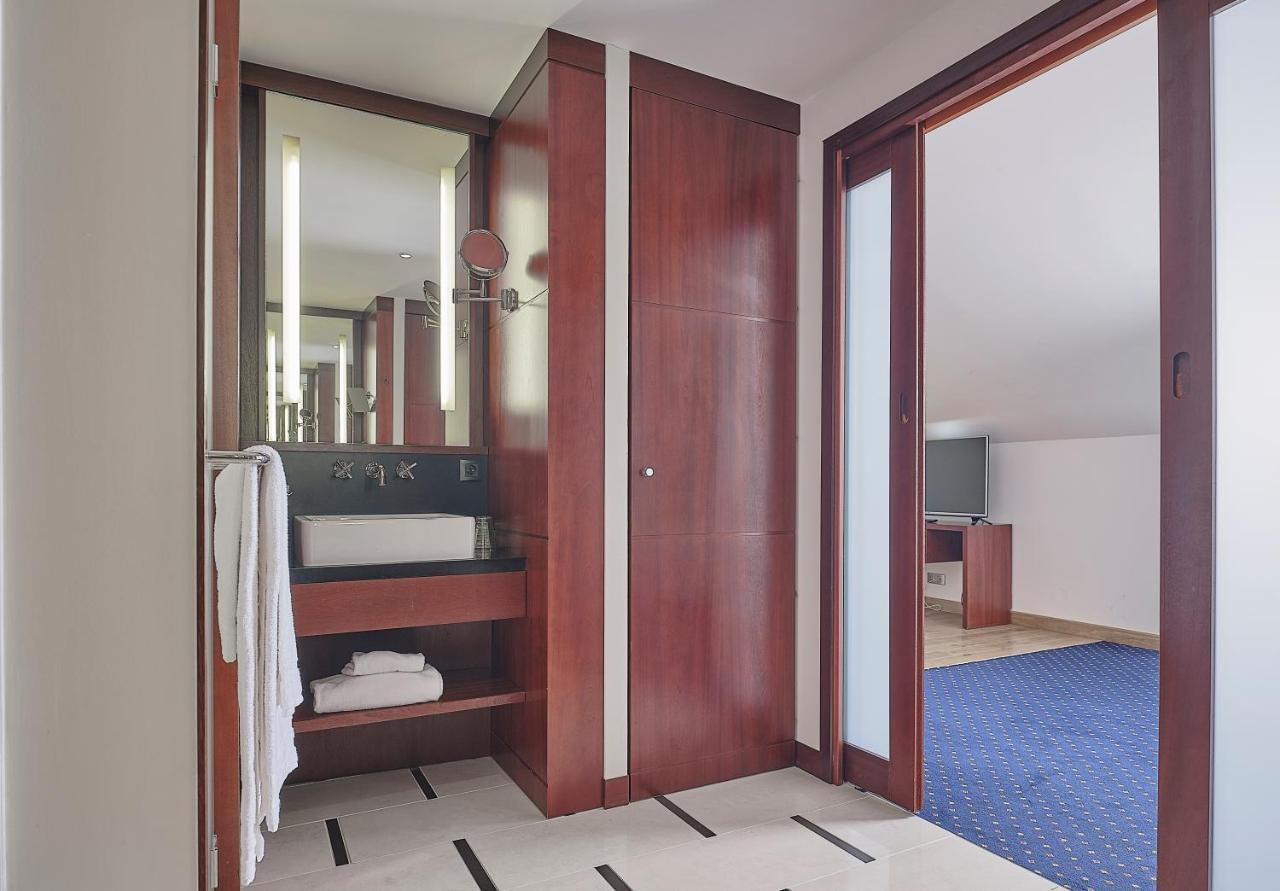 Le Mauritia Hotel Et Spa Pornic Bagian luar foto