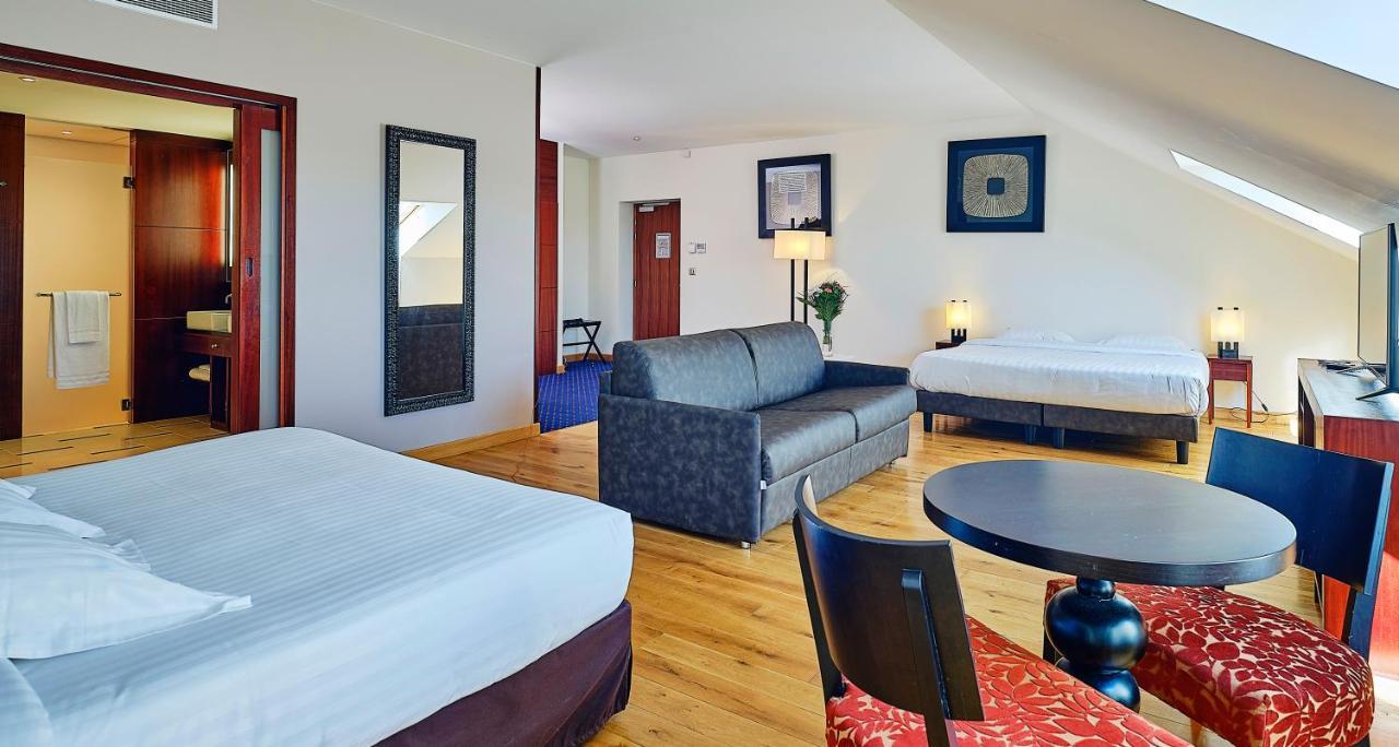 Le Mauritia Hotel Et Spa Pornic Bagian luar foto
