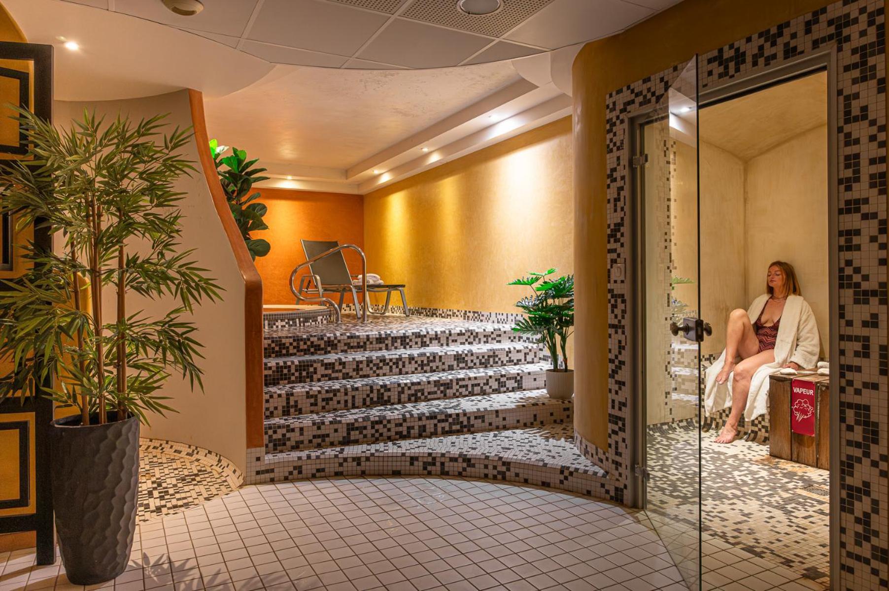 Le Mauritia Hotel Et Spa Pornic Bagian luar foto